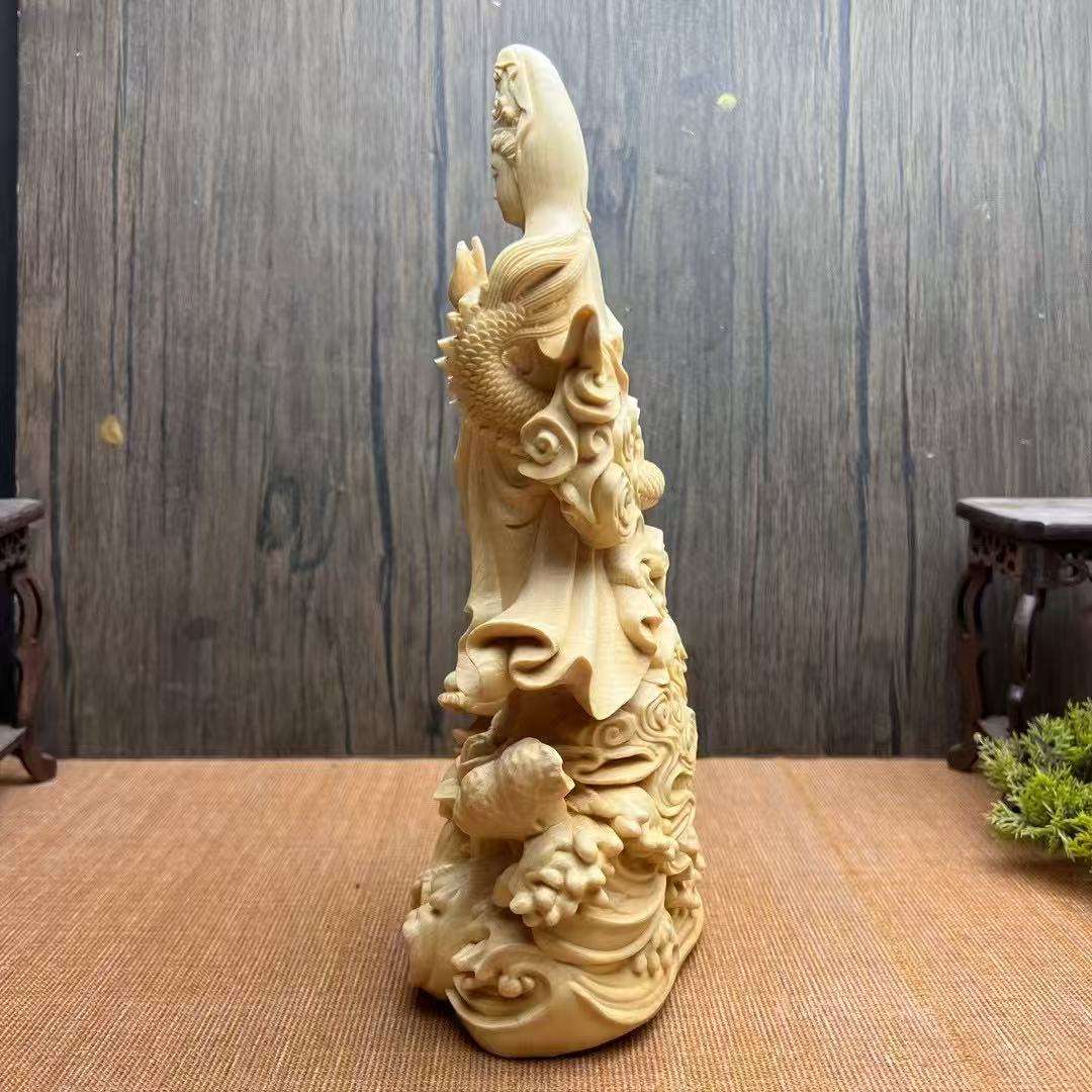 桧一杢彫り 龍上観音菩薩像