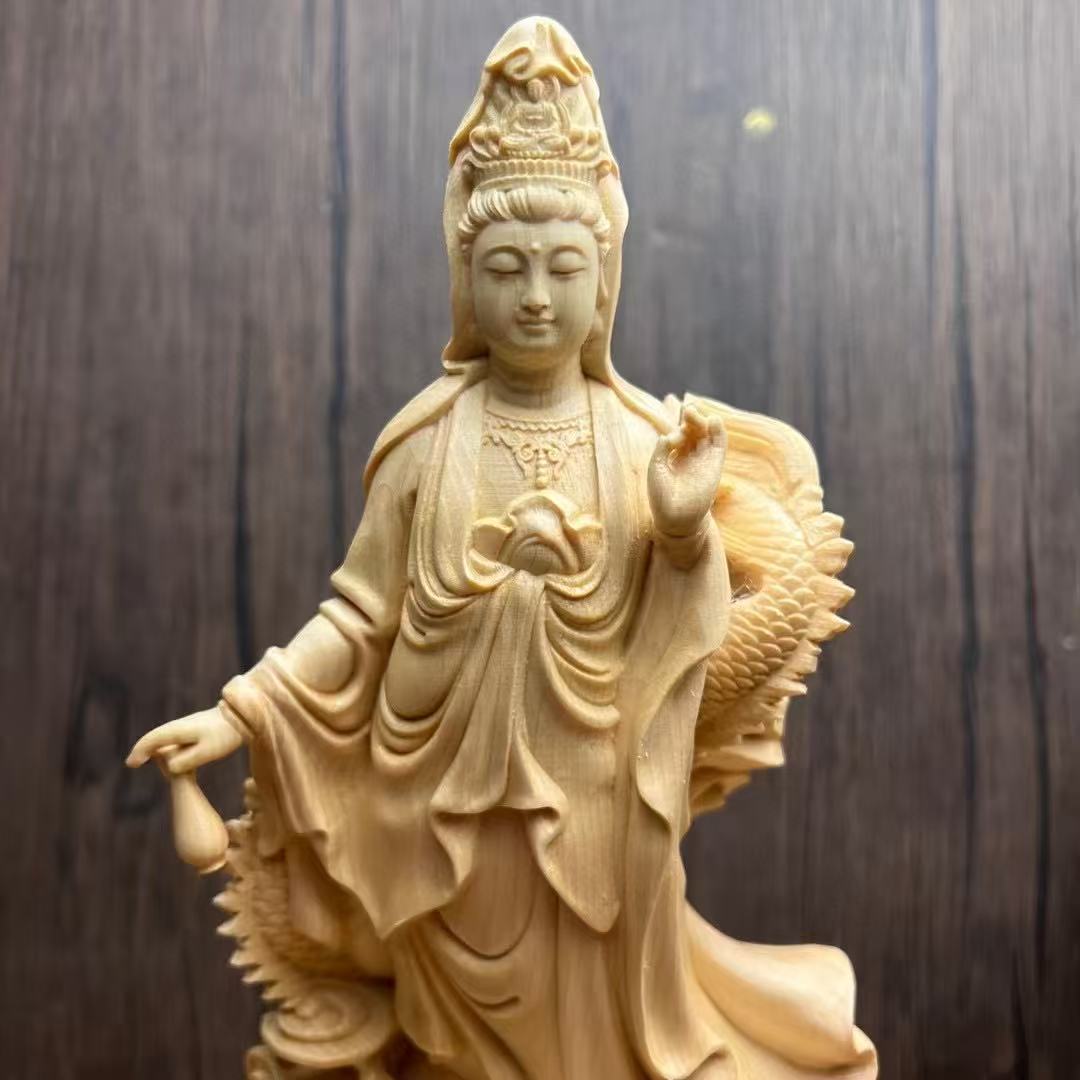 桧一杢彫り 龍上観音菩薩像