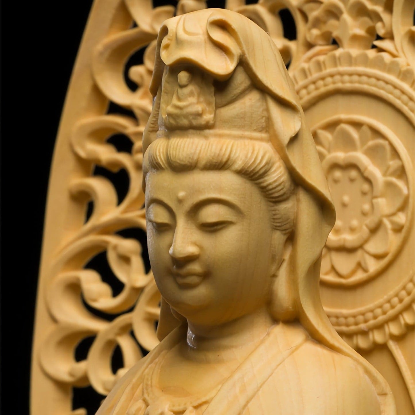 観音菩薩 木彫り 仏像 祈る 開運